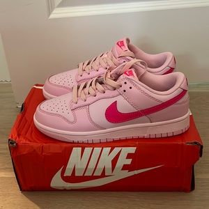Dunks! Triple pink